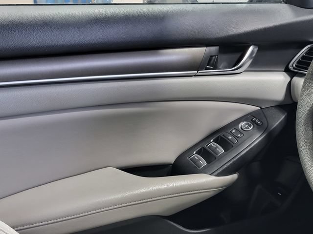 Used 2018 Honda Accord LX image 23