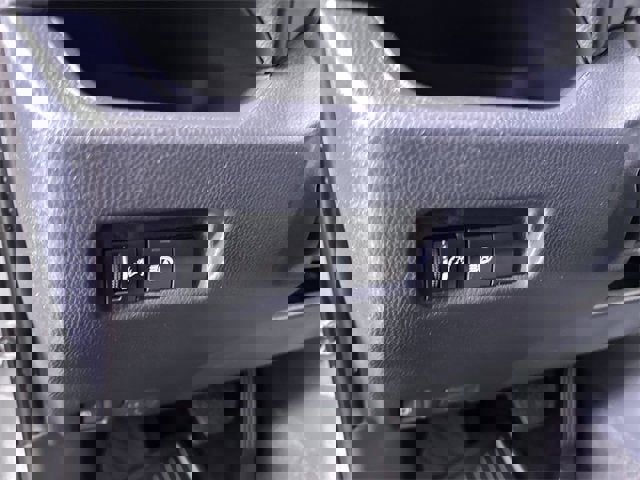 Used 2022 Toyota RAV4 XLE image 18