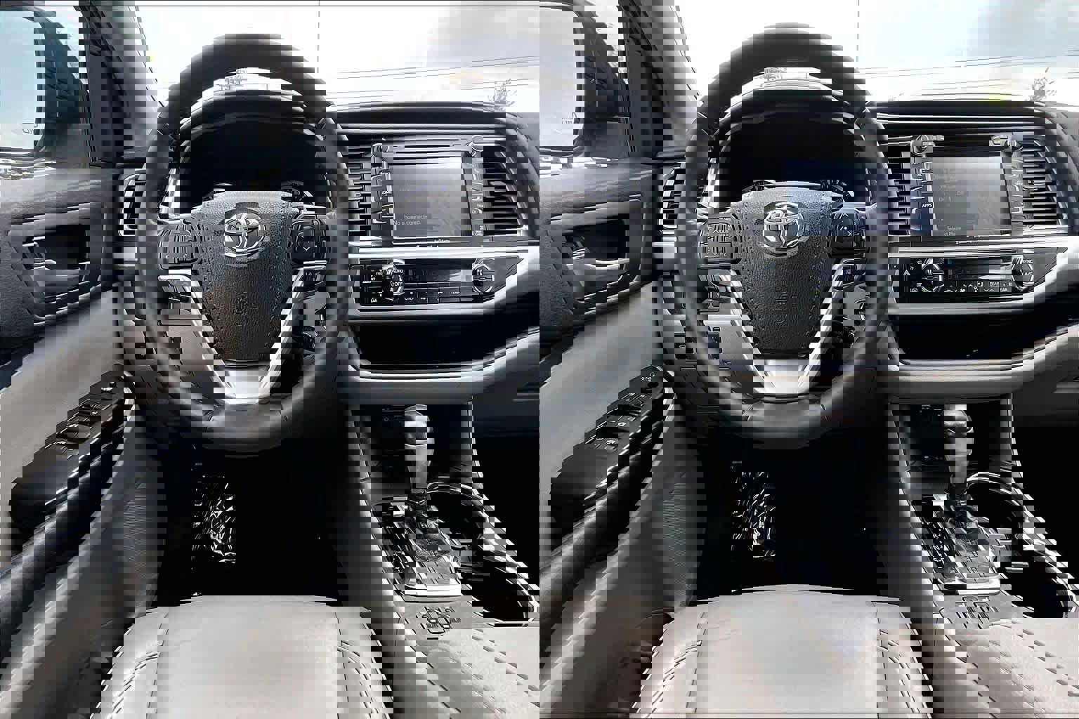 Used 2019 Toyota Highlander XLE image 6