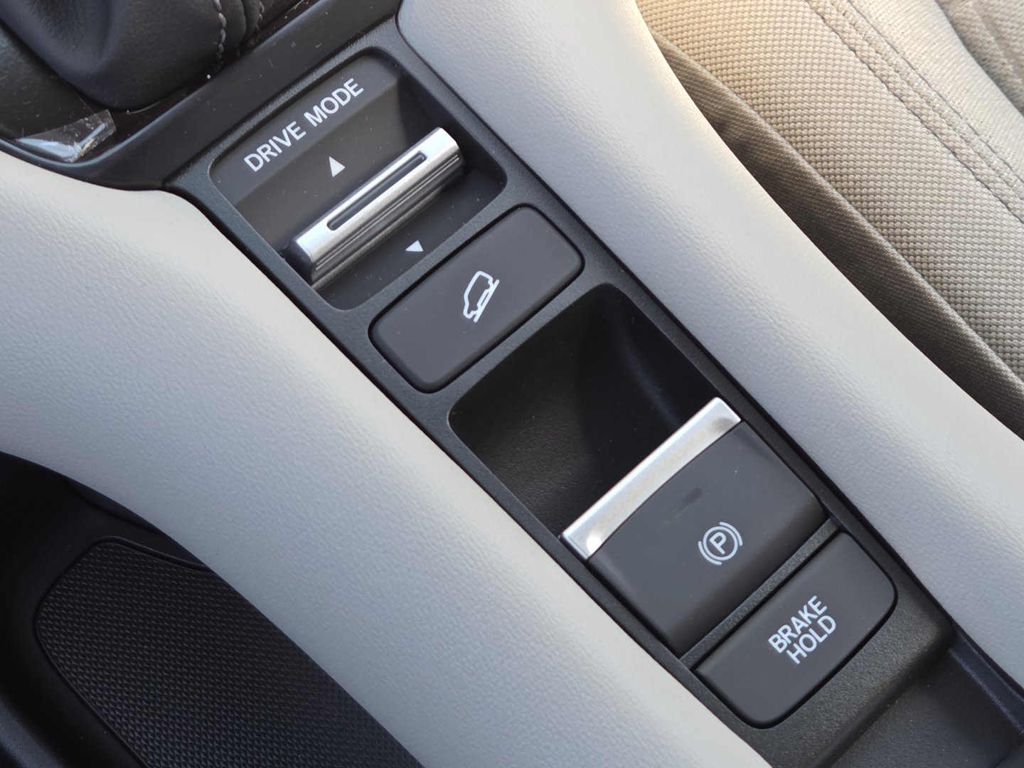 New 2027 Honda HR-V LX image 7
