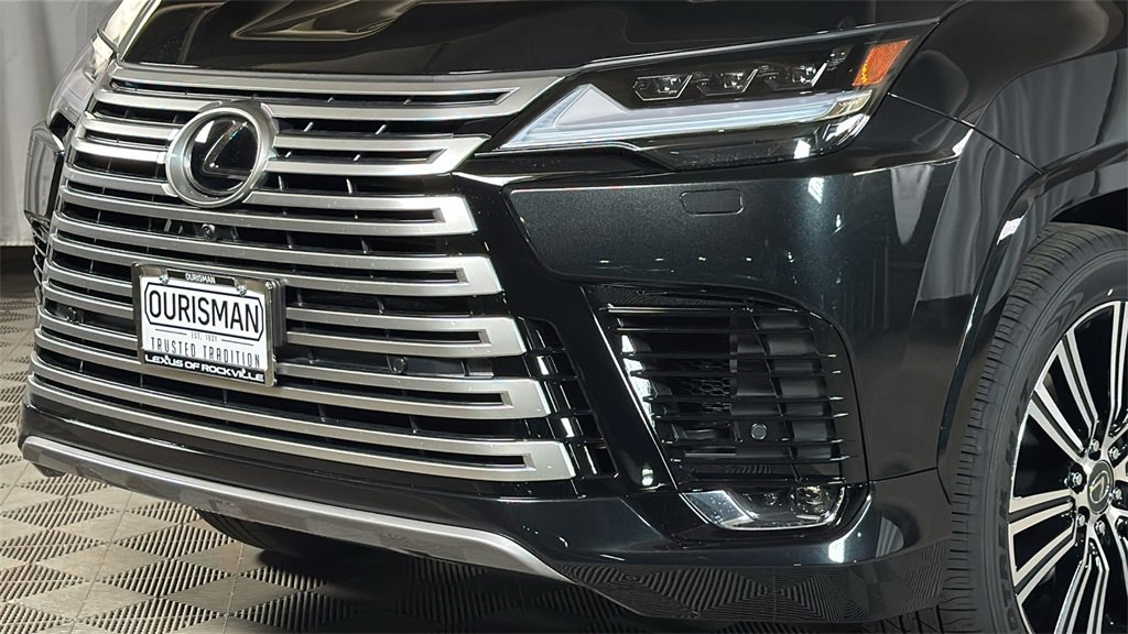 New 2025 Lexus LX 600 4WD w/ Luxury Package image 3