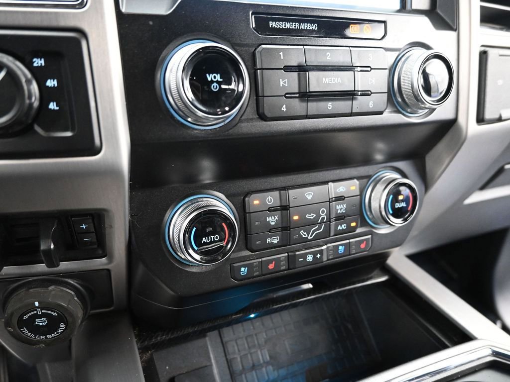 Used 2020 Ford F250 Platinum w/ FX4 Off-Road Package AWD/4WD image 11