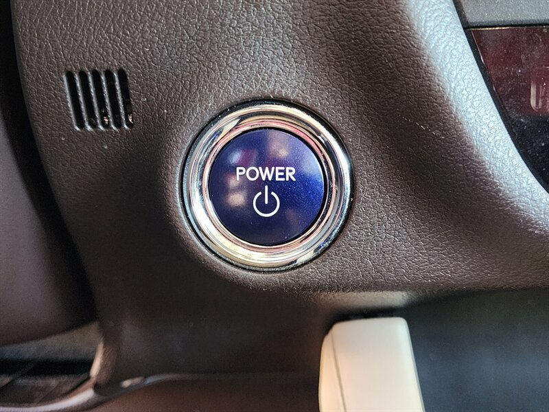 Used 2019 Lexus RX 450h AWD w/ Navigation Package image 42