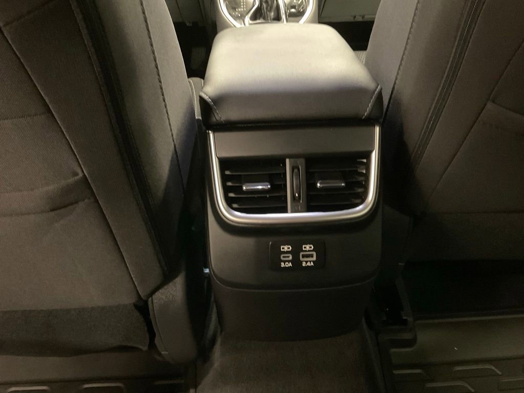 Used 2023 Subaru Outback Premium AWD/4WD image 33
