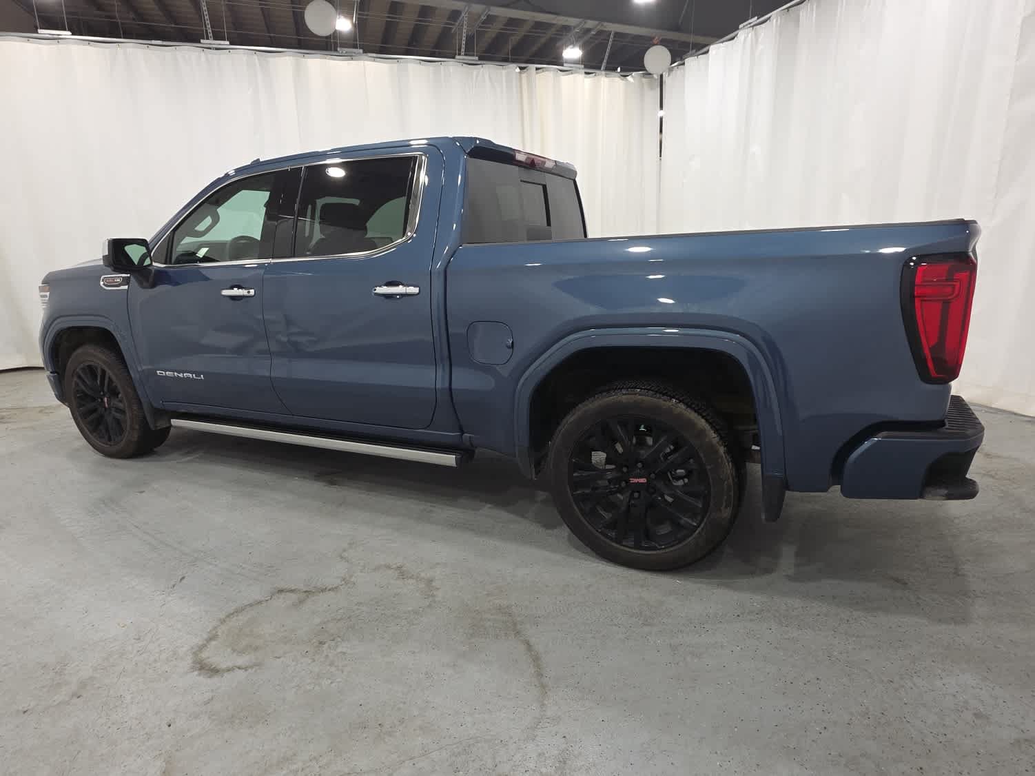Certified 2026 GMC Sierra 1500 Denali AWD/4WD image 3