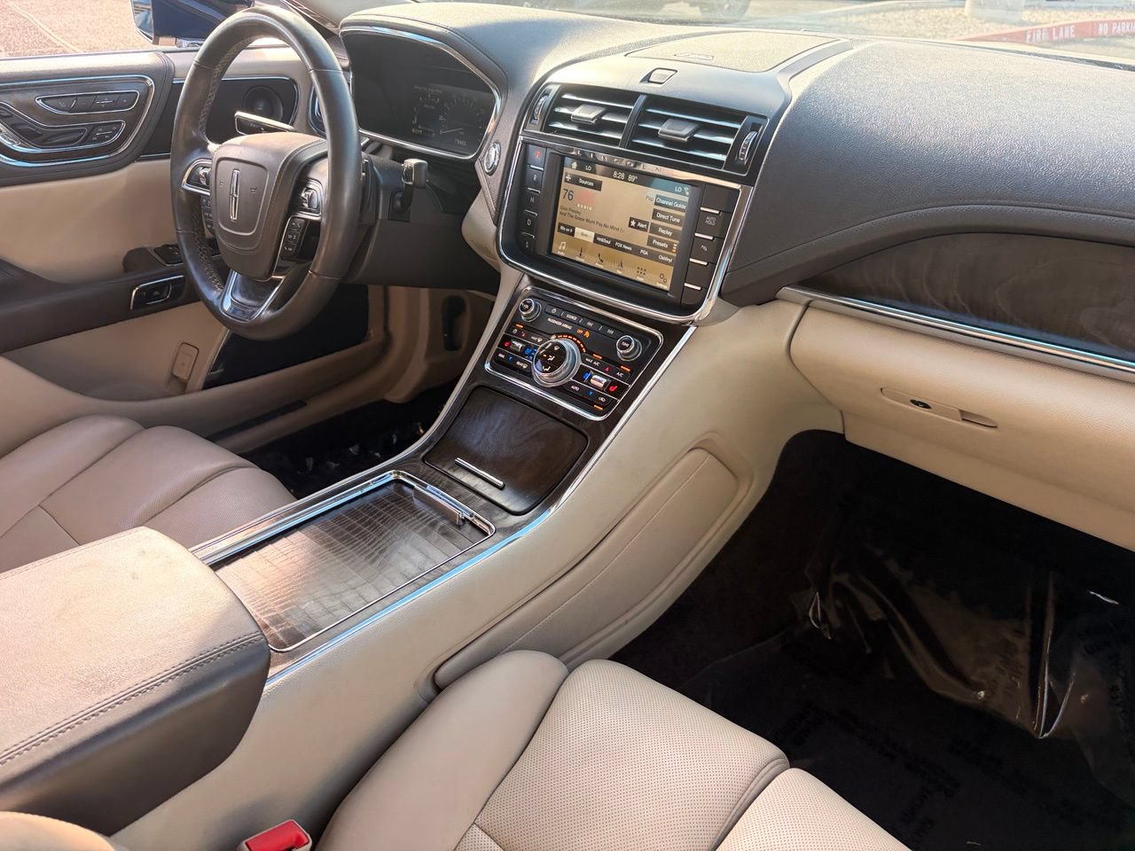 Used 2017 Lincoln Continental Select FWD image 14