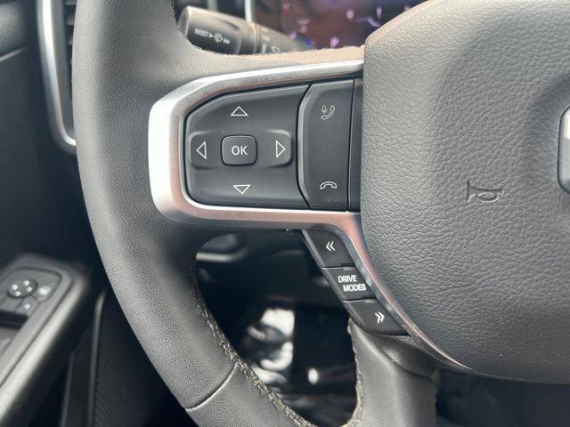 Used 2025 RAM 1500 Big Horn AWD/4WD image 9