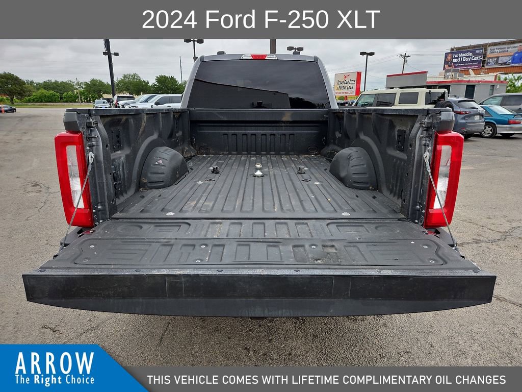 Used 2024 Ford F250 XLT AWD/4WD image 18