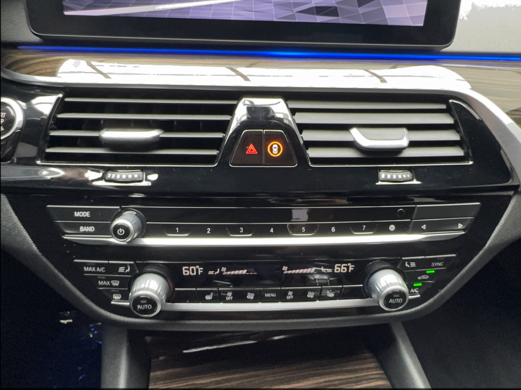 Used 2023 BMW 530i w/ Premium Package RWD image 58