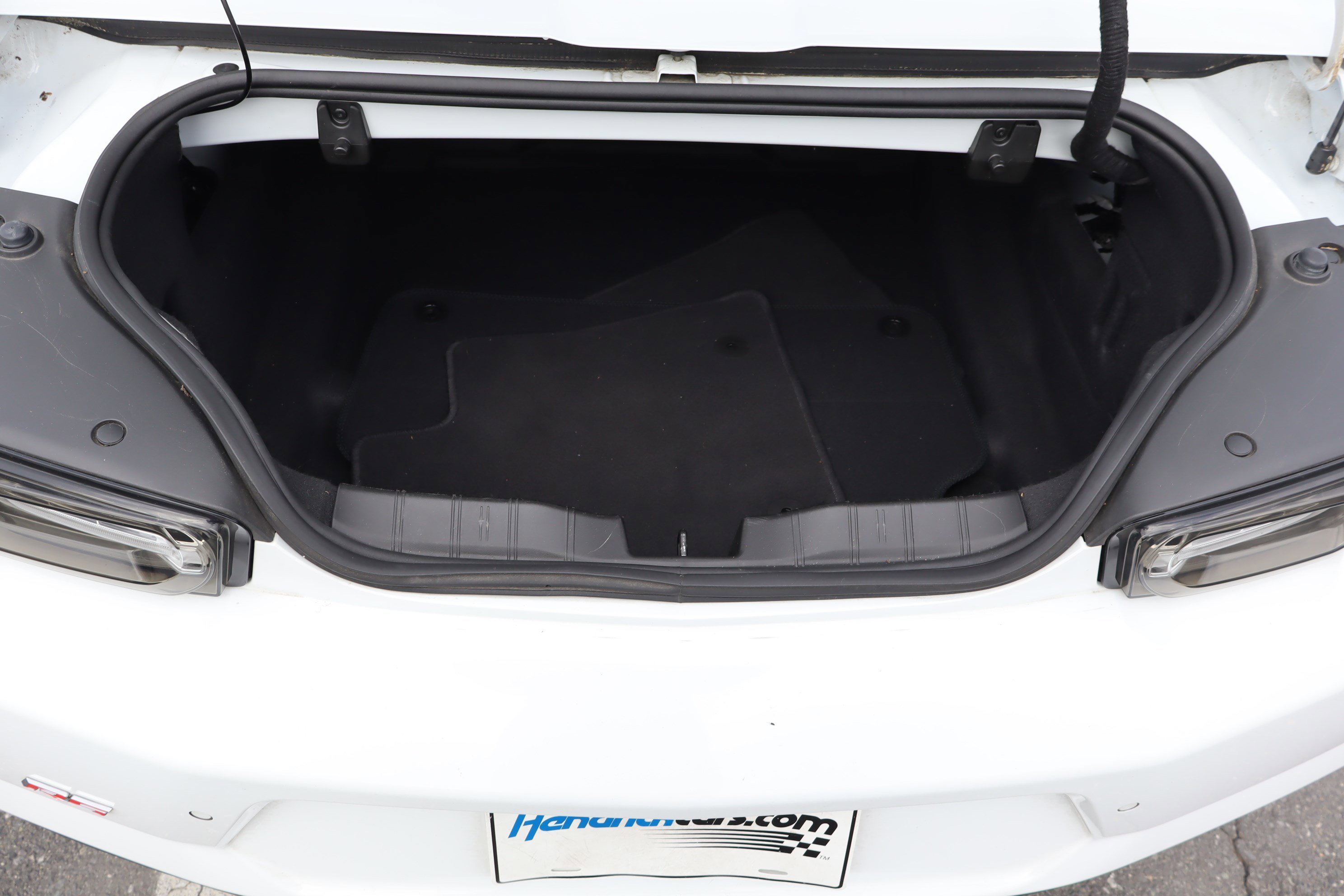 Used 2022 Chevrolet Camaro LT w/ RS Package image 28