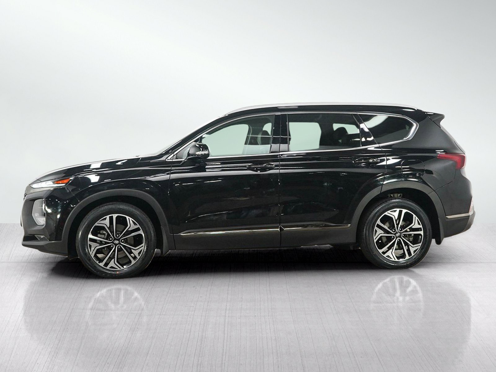 Used 2020 Hyundai Santa Fe Limited w/ Cargo Package AWD/4WD image 2
