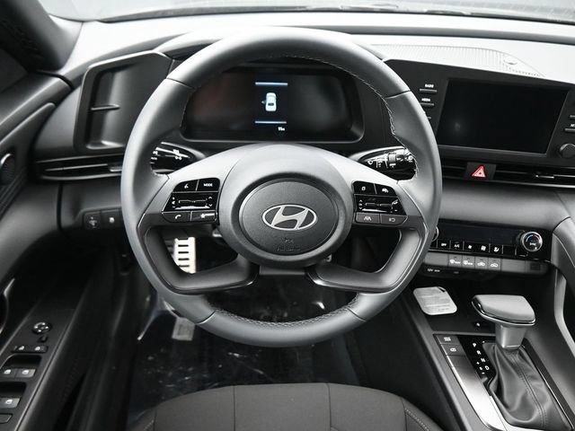 Used 2026 Hyundai Elantra Sport FWD image 14