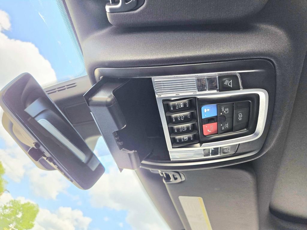 Used 2026 RAM 1500 Limited AWD/4WD image 38