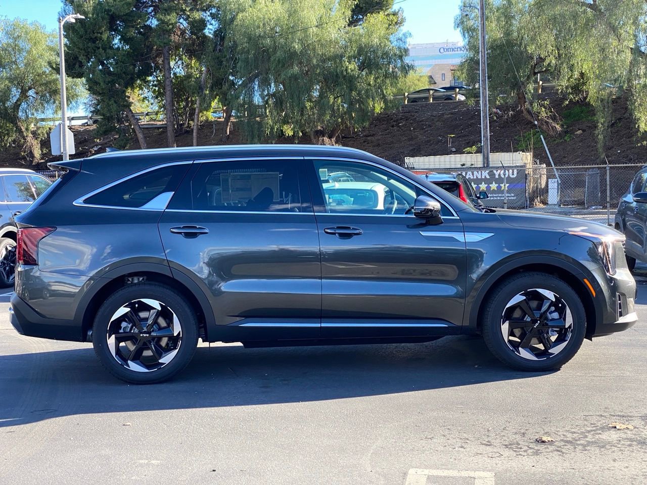 New 2026 Kia Sorento EX AWD/4WD image 2