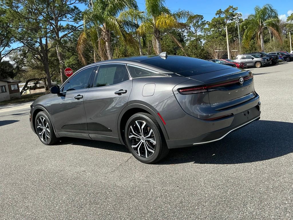 Used 2023 Toyota Crown XLE image 4