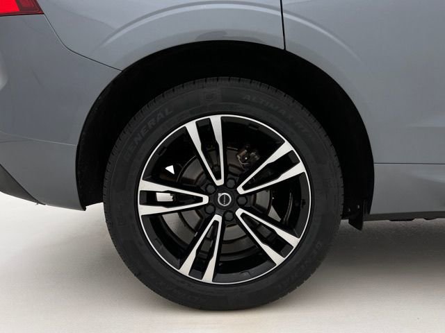 Used 2020 Volvo XC60 T5 Momentum w/ Protection Package Premier AWD/4WD image 29