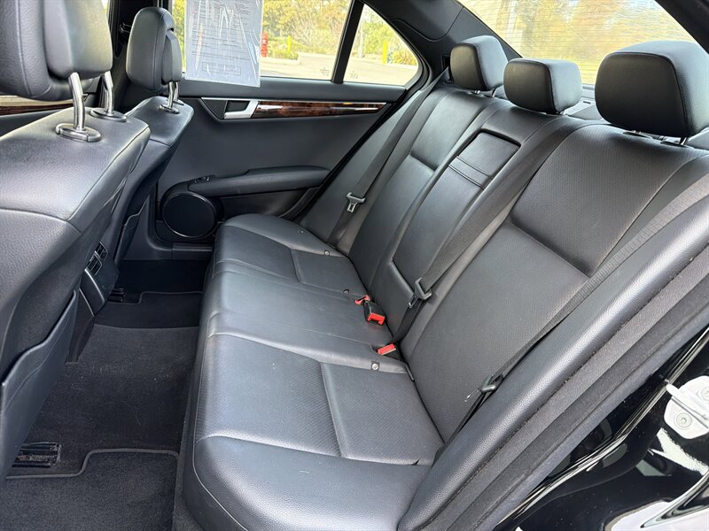 Used 2012 Mercedes-Benz C 250 Sedan image 16