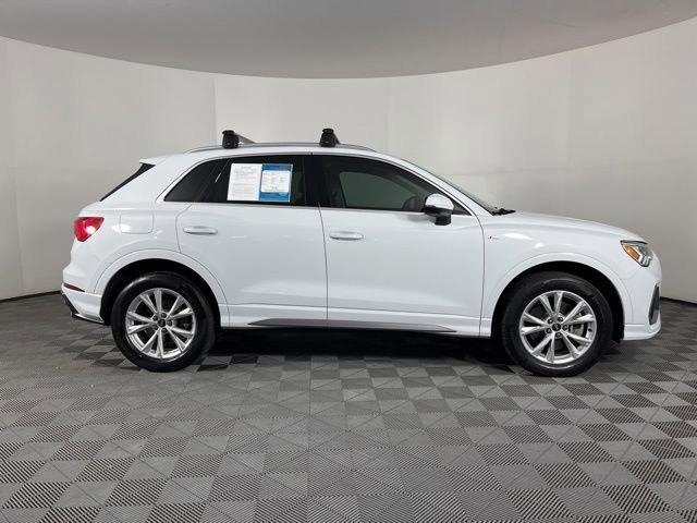 Used 2022 Audi Q3 2.0T Premium Plus image 11