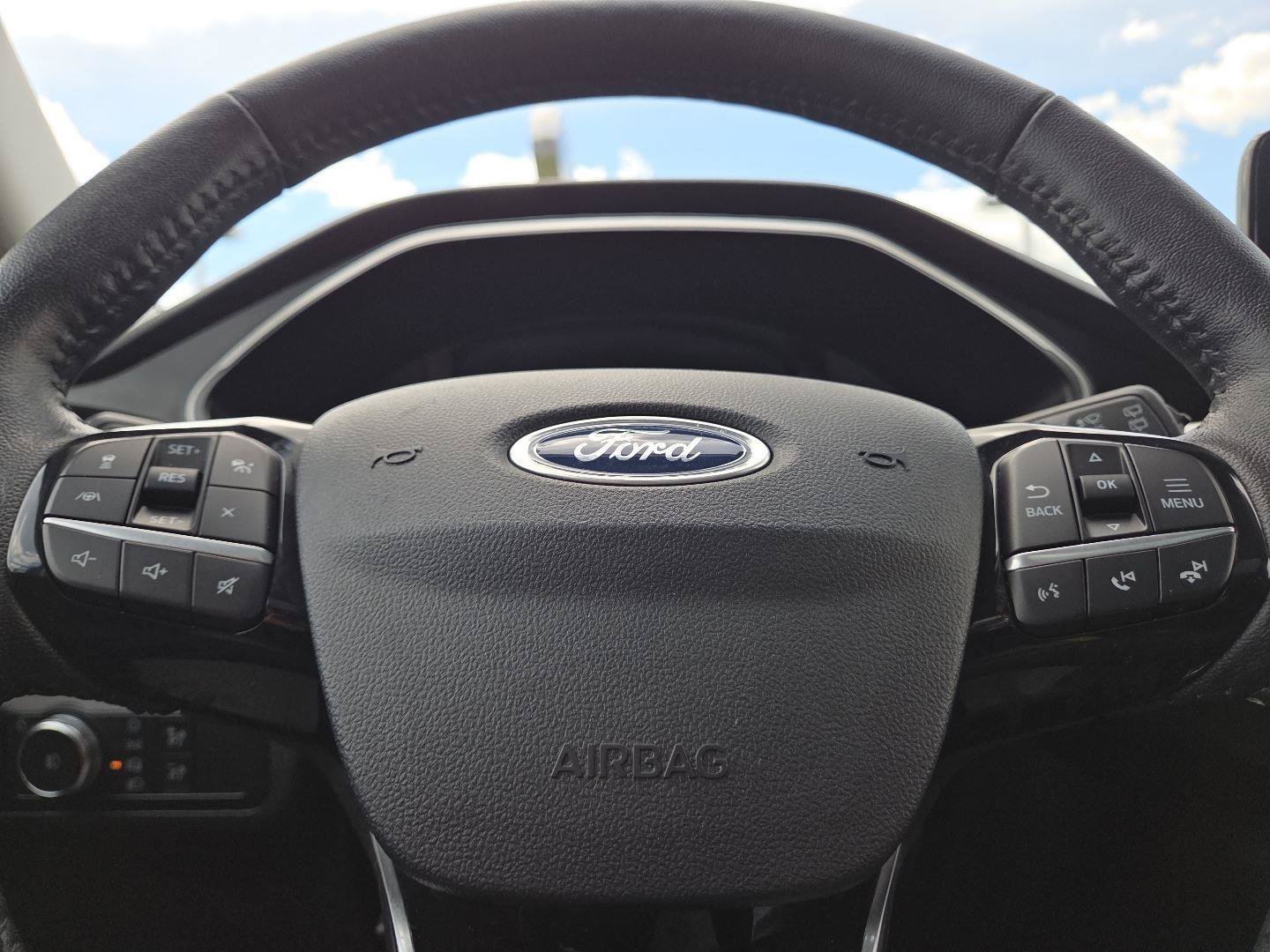 Used 2021 Ford Escape SEL w/ Technology Package FWD image 24