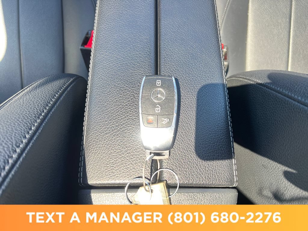 Used 2025 Mercedes-Benz GLB 250 4MATIC image 27