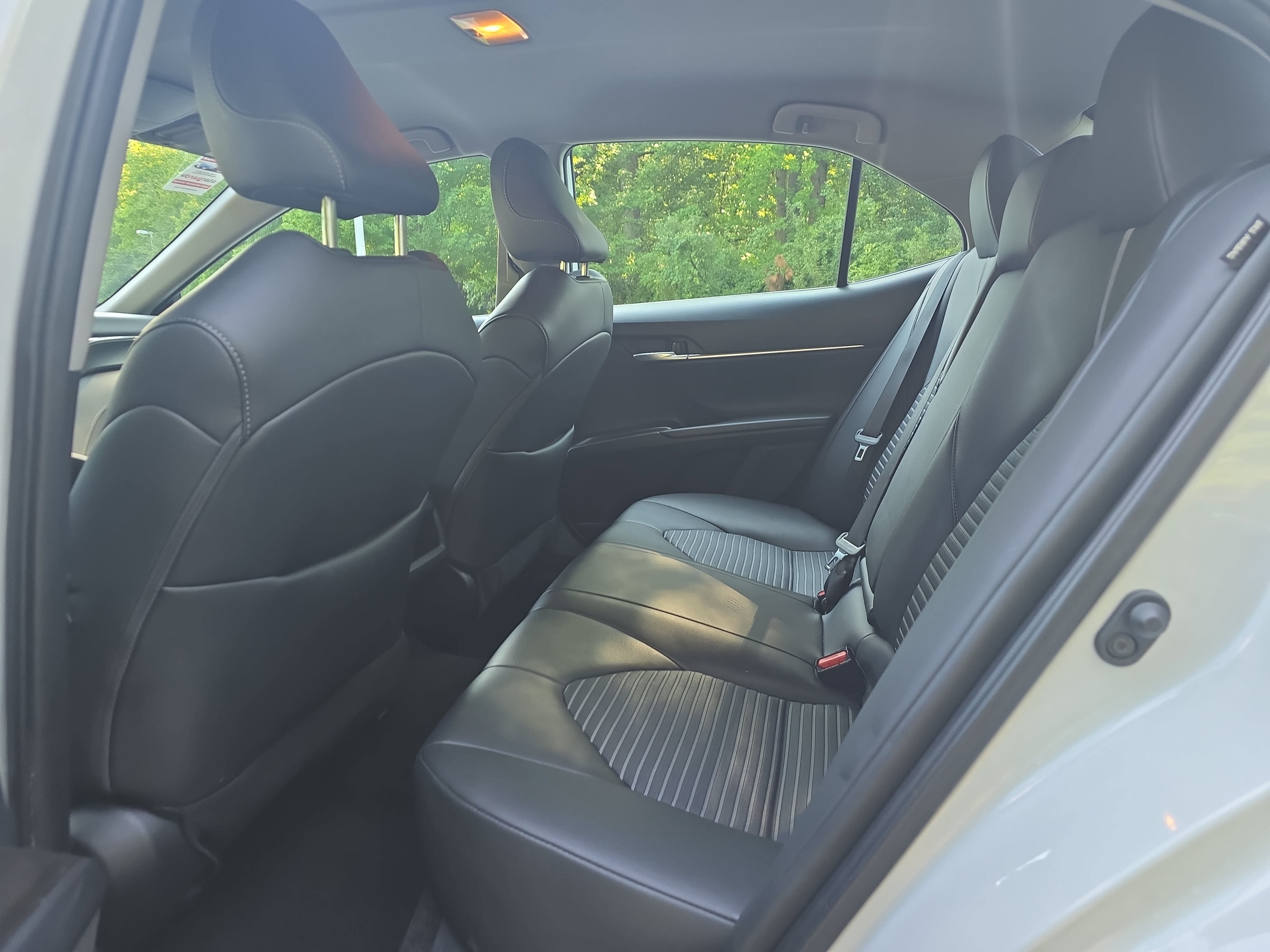 Used 2024 Toyota Camry SE FWD image 12