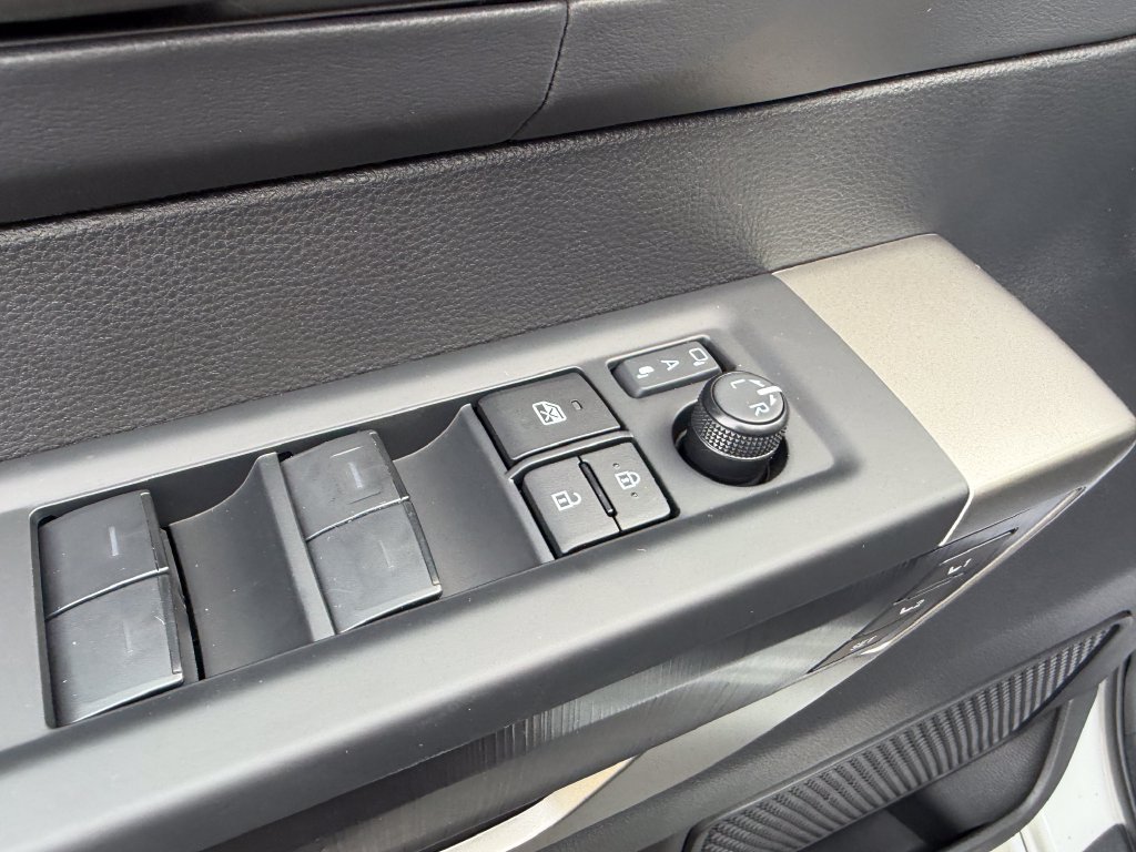 New 2026 Toyota Tundra Platinum AWD/4WD image 11