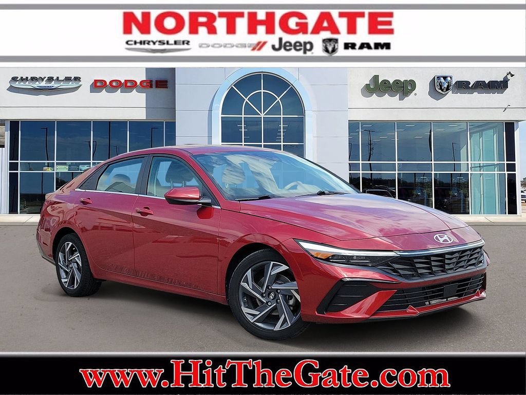 Used 2025 Hyundai Elantra SEL
