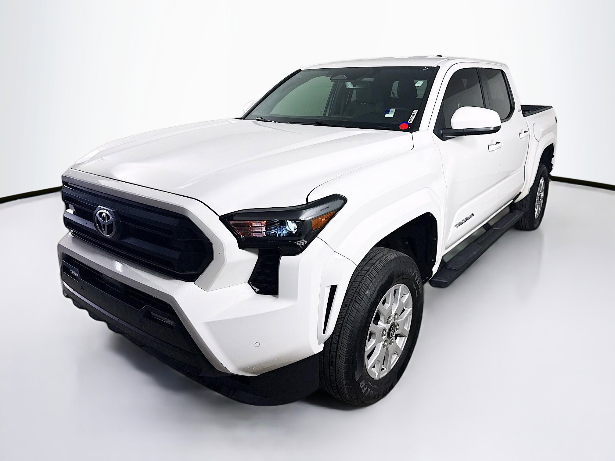 Used 2024 Toyota Tacoma SR5 image 4