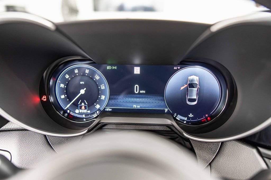 New 2025 Alfa Romeo Giulia AWD w/ Driving Assist Package image 24