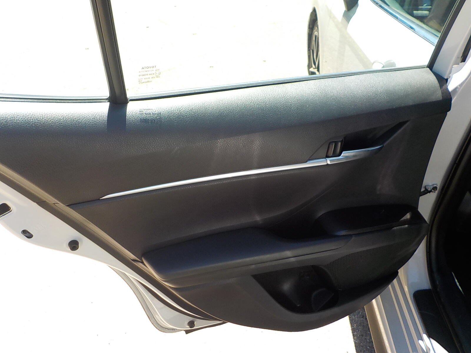 Used 2023 Toyota Camry SE FWD image 17