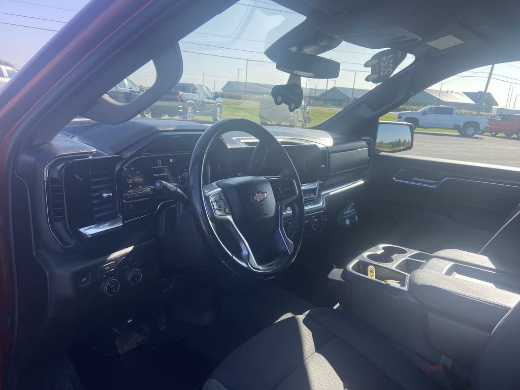 Certified 2024 Chevrolet Silverado 1500 LT AWD/4WD image 10