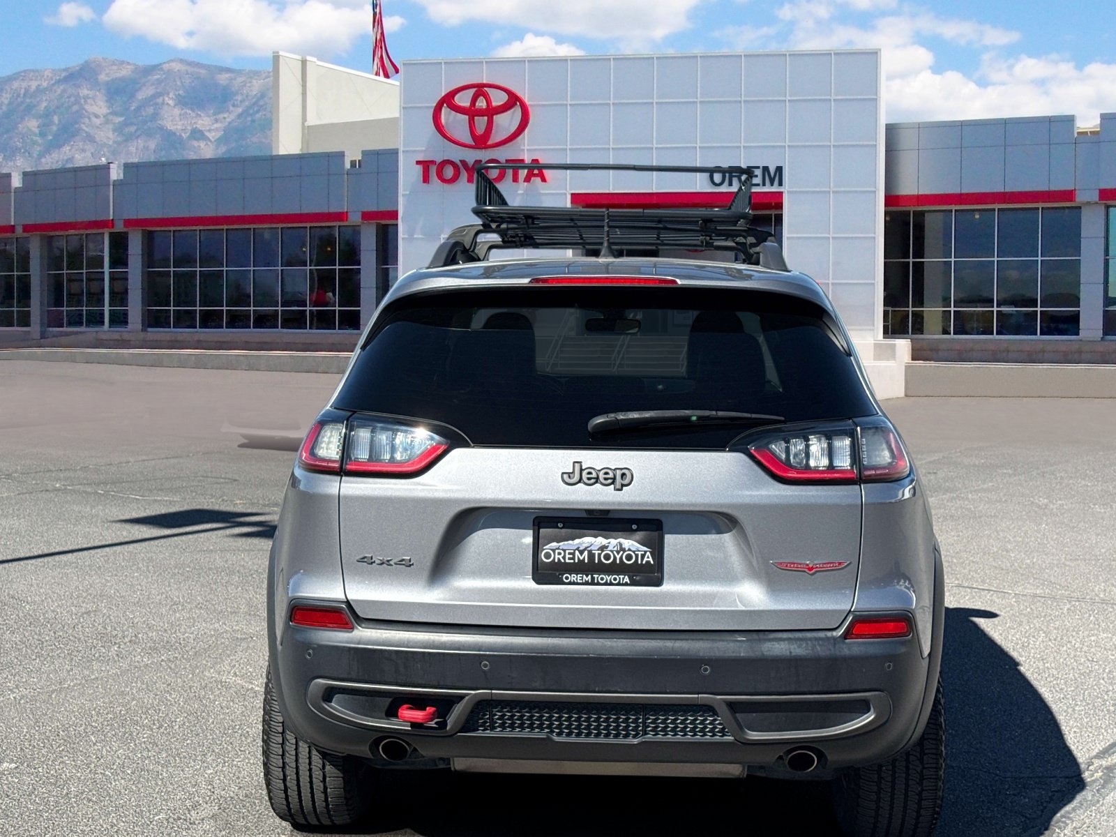 Used 2020 Jeep Cherokee Trailhawk w/ Comfort/Convenience Group AWD/4WD image 4