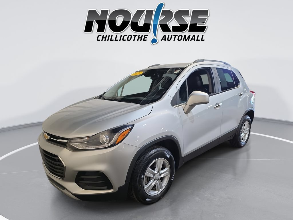 Used 2020 Chevrolet Trax LT w/ LT Convenience Package AWD/4WD image 1