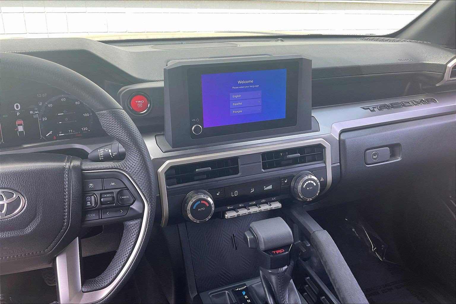 Used 2025 Toyota Tacoma TRD Off-Road AWD/4WD image 7