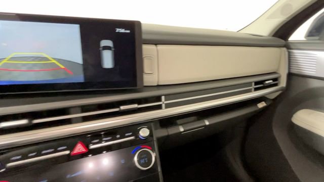Used 2025 Hyundai Santa Fe SEL FWD image 31