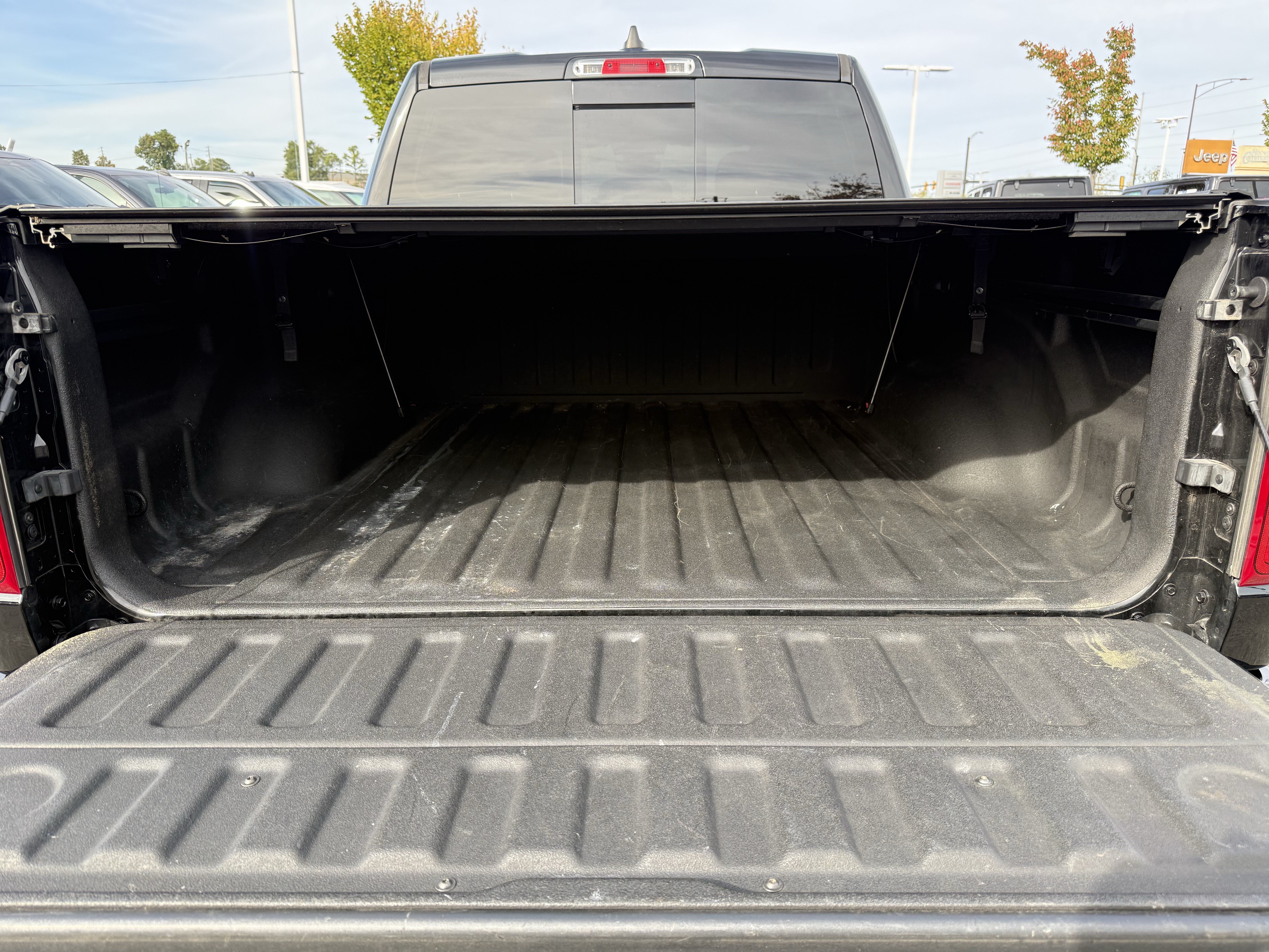 Used 2023 RAM 1500 Big Horn AWD/4WD image 33