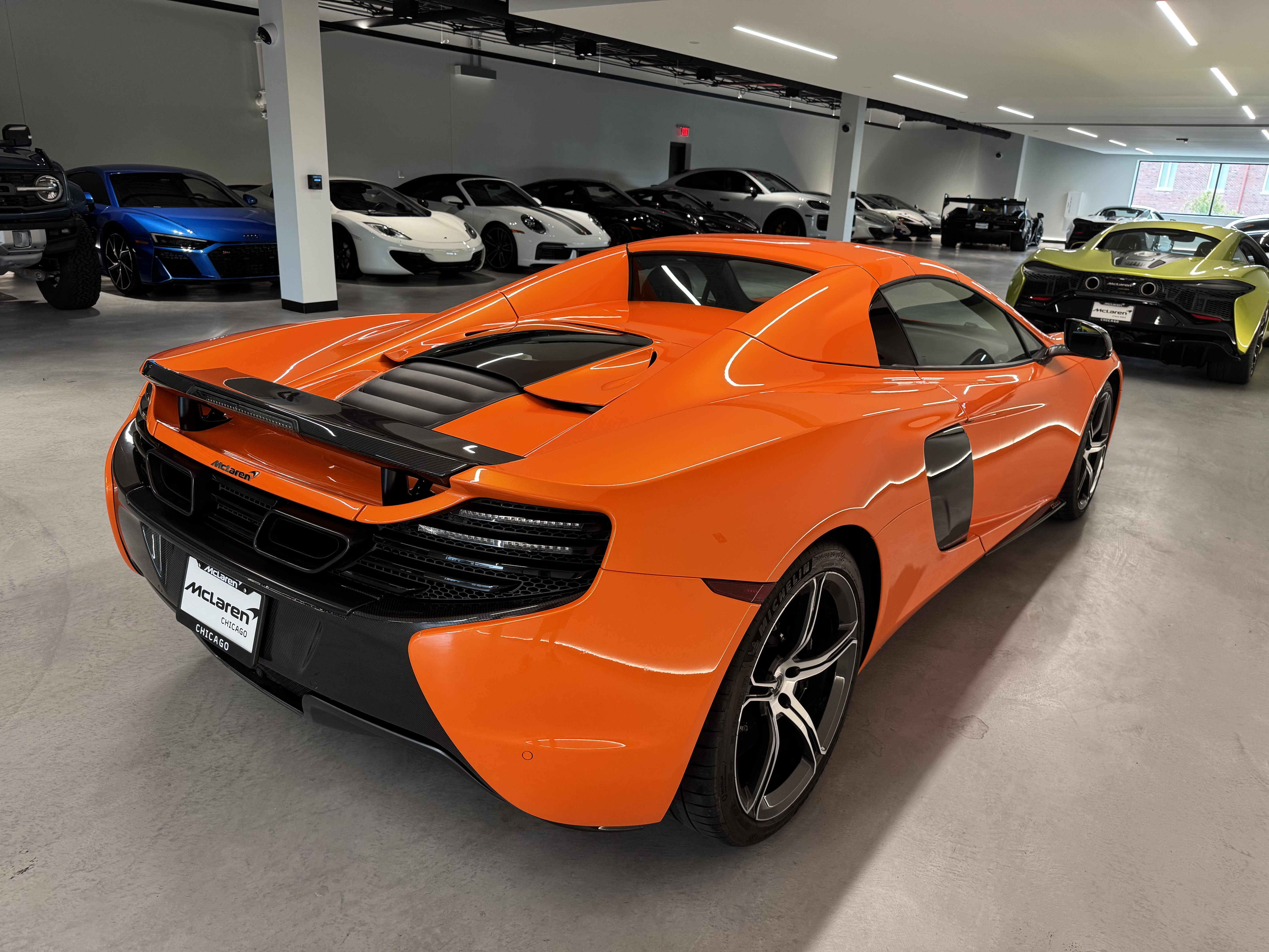 Used 2015 McLaren 650S Spider RWD image 6