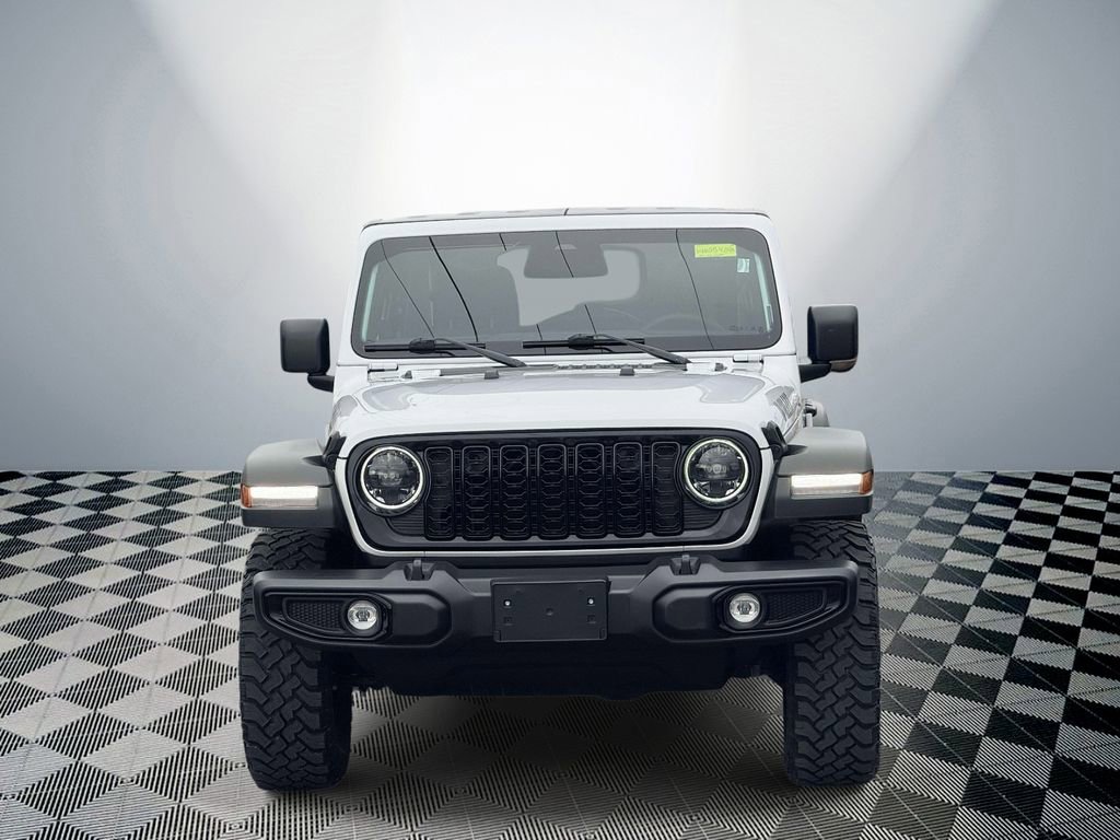 Used 2025 Jeep Wrangler Willys AWD/4WD image 2