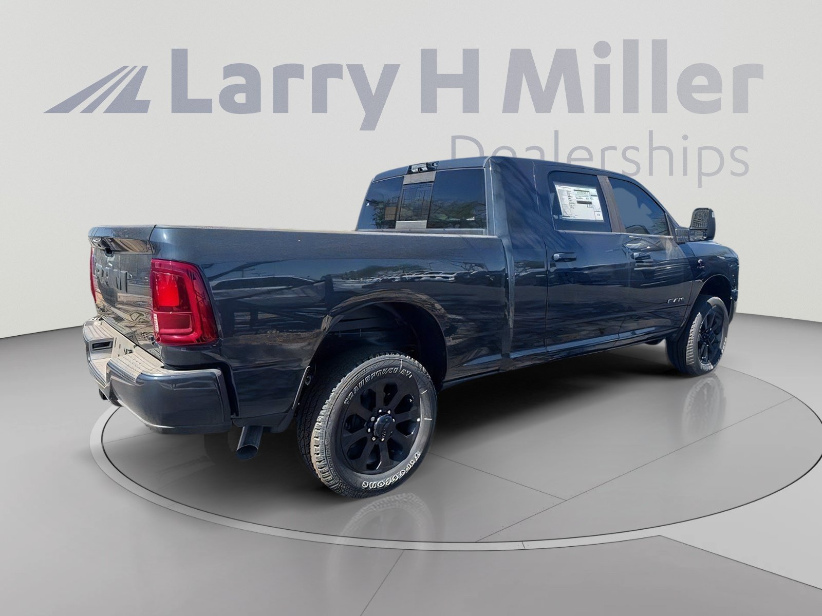 New 2026 RAM 2500 Laramie w/ Night Edition AWD/4WD image 5