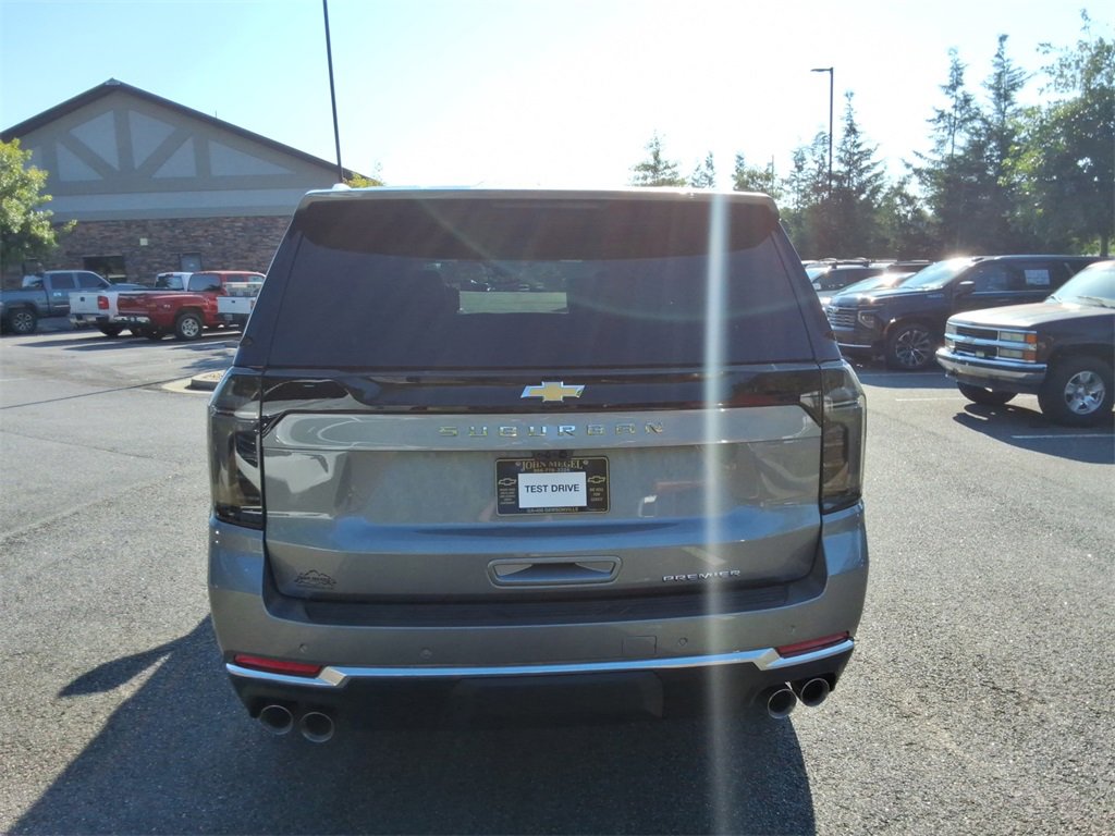 New 2026 Chevrolet Suburban Premier image 6