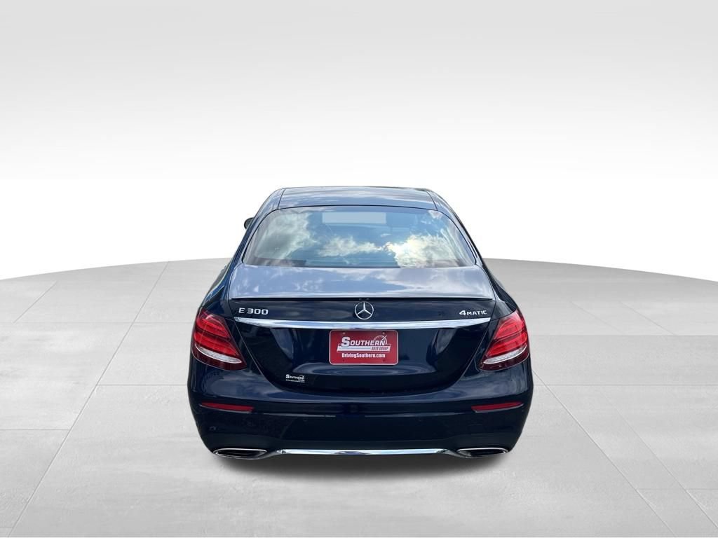 Used 2018 Mercedes-Benz E 300 4MATIC image 41