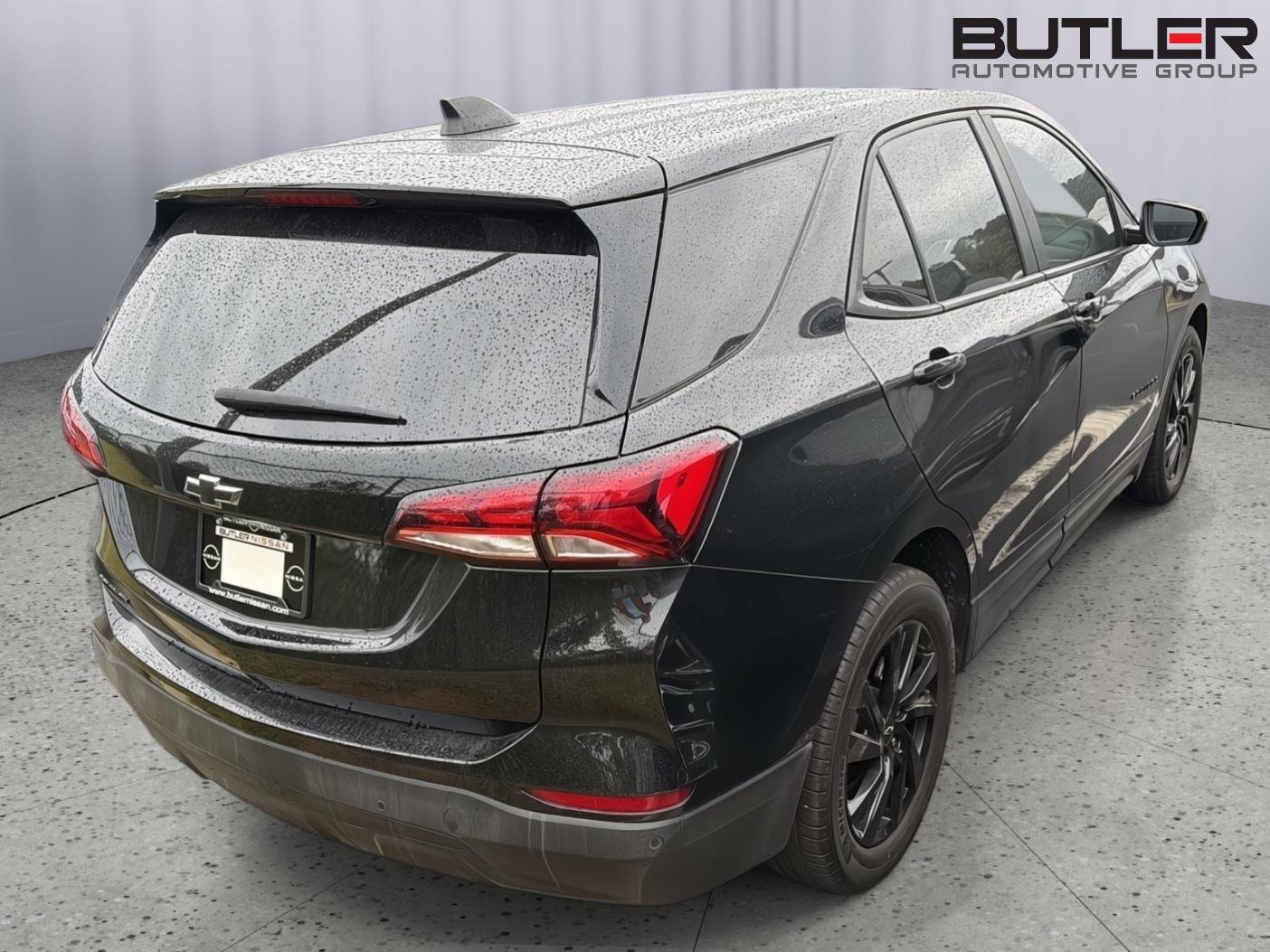 Used 2024 Chevrolet Equinox LS w/ LS Convenience Package FWD image 8