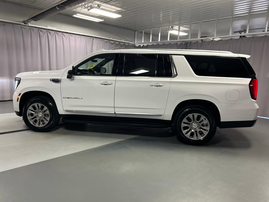 New 2026 GMC Yukon XL Denali w/ Advanced Technology Package AWD/4WD image 4