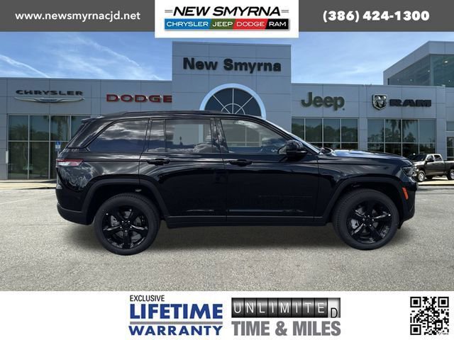 New 2025 Jeep Grand Cherokee Limited w/ Black Appearance Package image 2