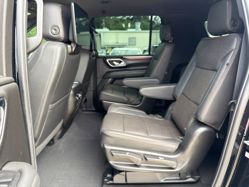 Certified 2024 Chevrolet Suburban High Country w/ Max Trailering Package AWD/4WD image 26