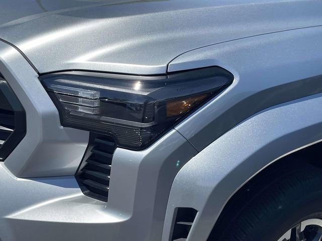 Used 2025 Toyota Tacoma TRD Sport image 5