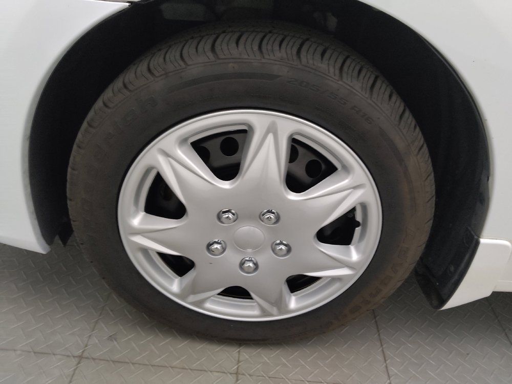 Used 2017 Nissan Sentra S FWD image 31
