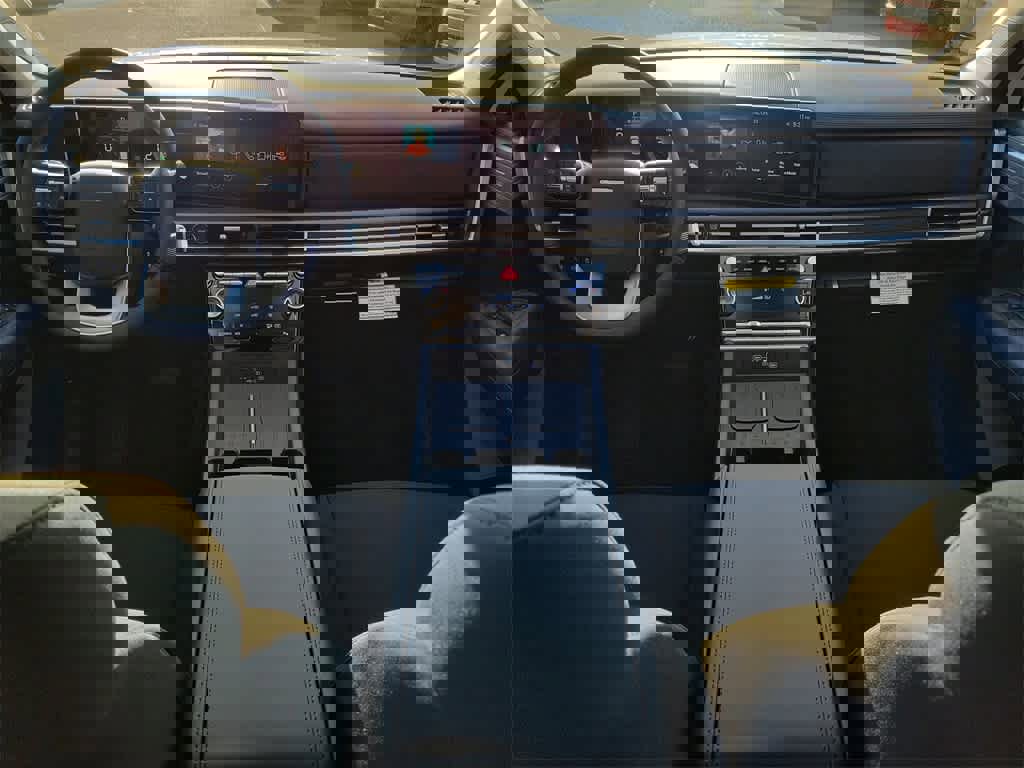 New 2026 Hyundai Santa Fe SE image 12