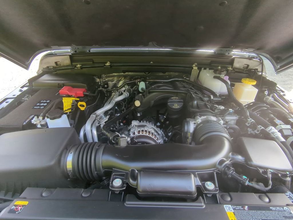 New 2025 Jeep Gladiator Willys image 25