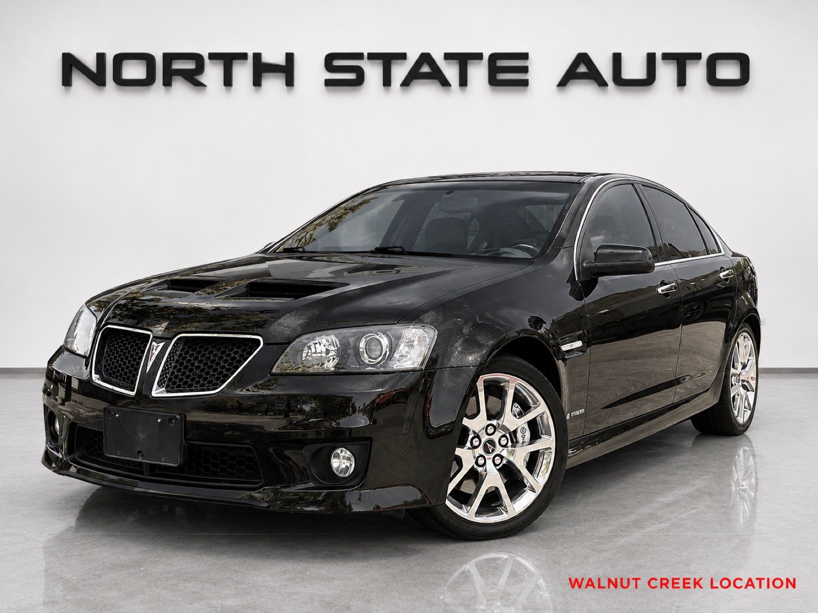 Used 2009 Pontiac G8 GXP RWD image 1